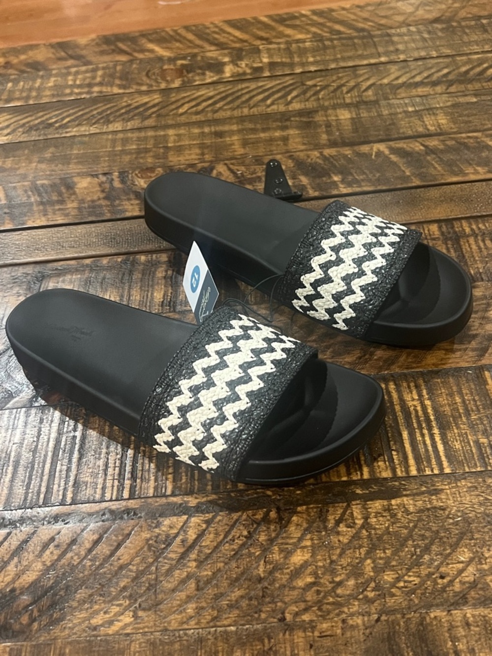 Women's Black Slide Sandals with Woven Chevron Strap